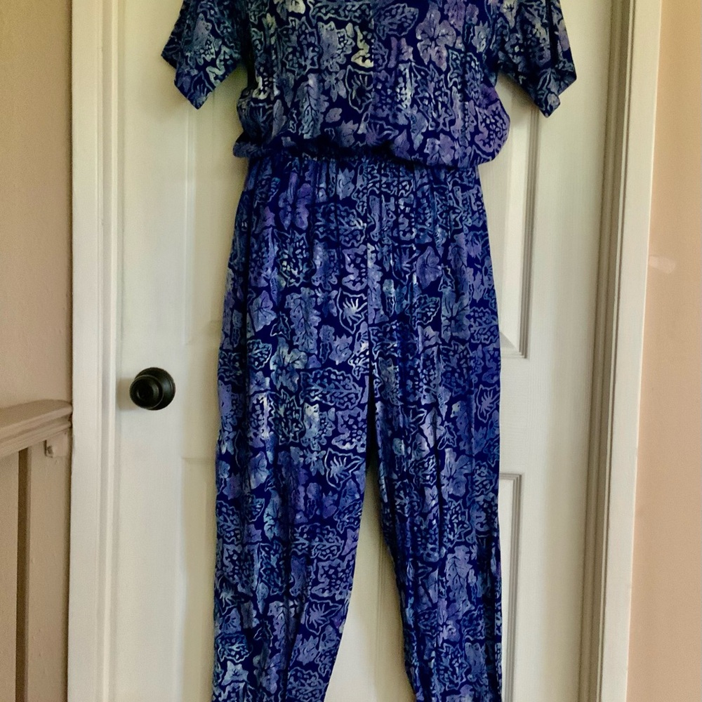 NWOT..RUM REGGAE…batik jumpsuit